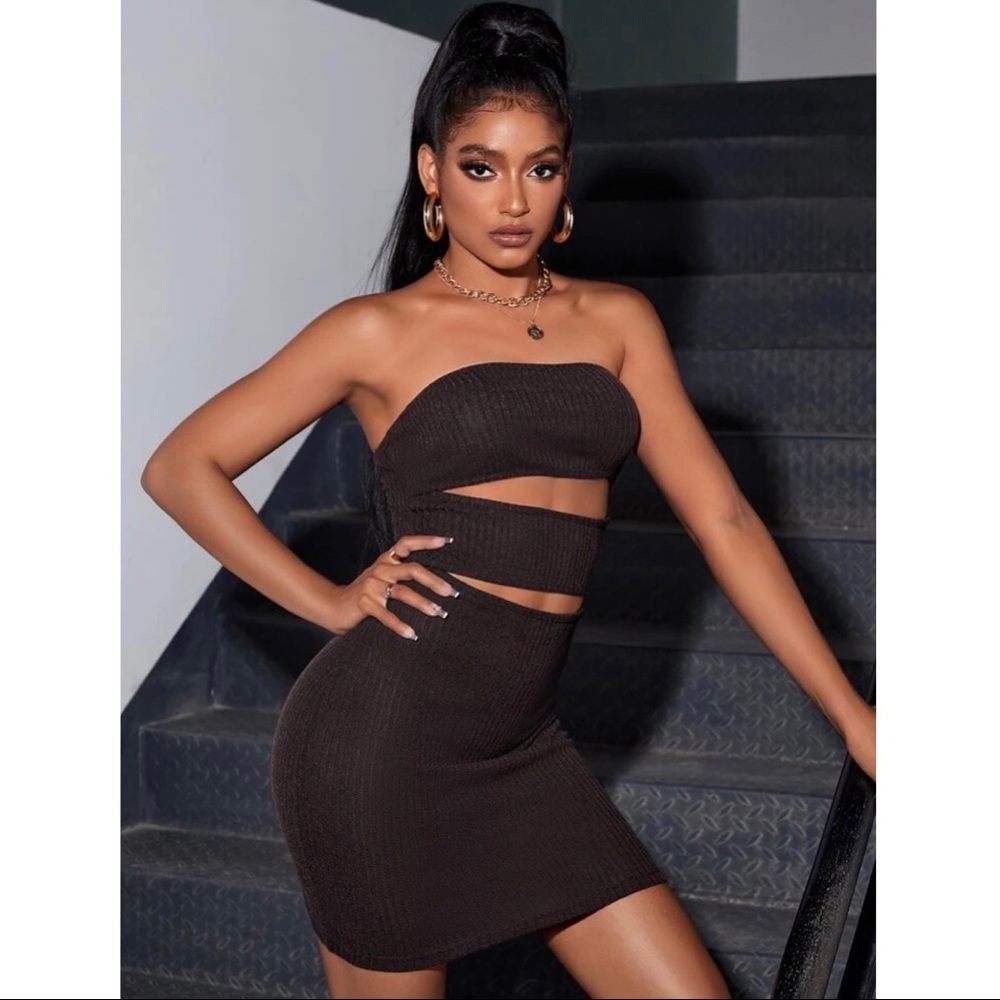 Cut Out Bodycon Knit Tube Dress - Picture 4 of 5